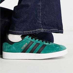 Adidas Gazelle mid green size 8 women’s
